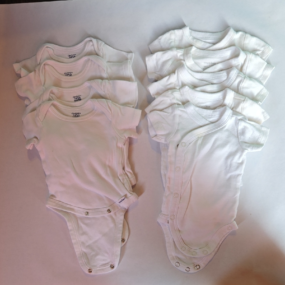 Set Of 5 - Carter's Newborn Sidesnap Kimono Bodysuits + 4 Gerber Onesies